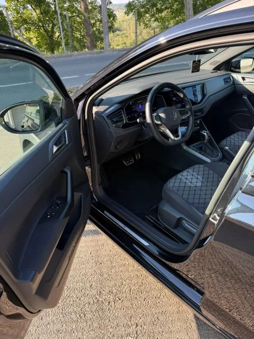 VW Taigo 1,5 TSI R Line - slika 5