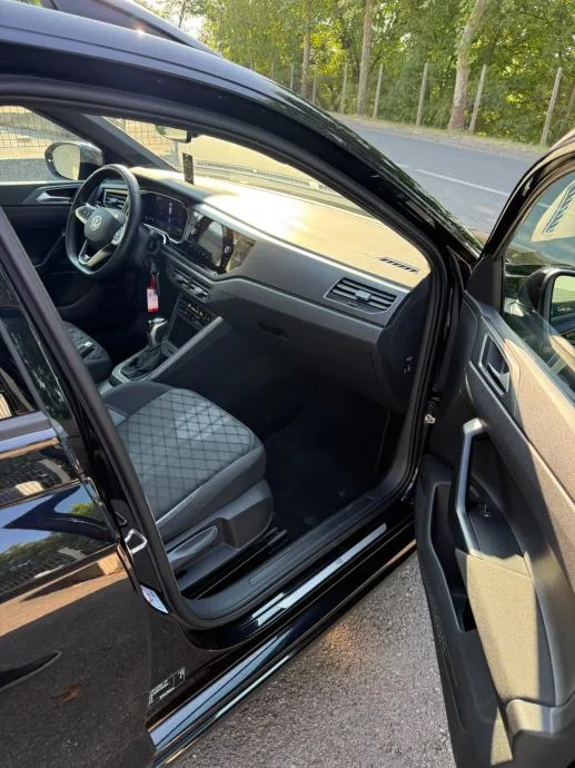 VW Taigo 1,5 TSI R Line - slika 8
