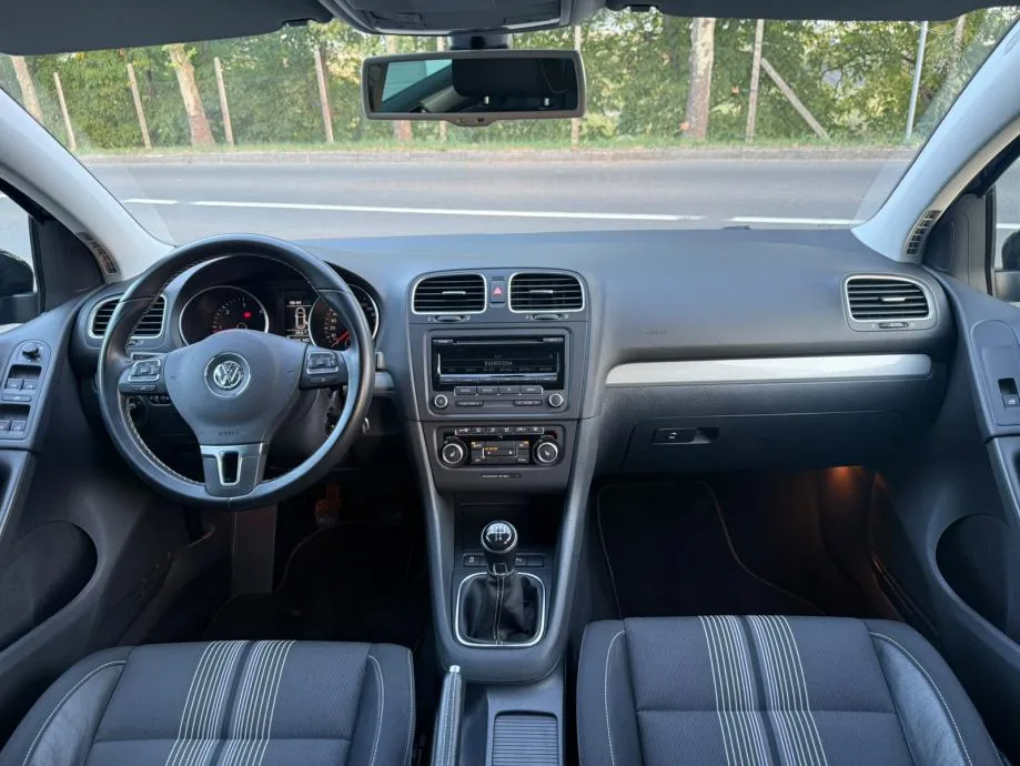 VW Golf 6 1,6 TDI MATCH *JAMSTVO 12 MJESECI* - slika 10