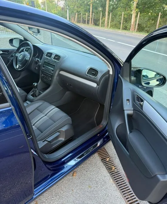 VW Golf 6 1,6 TDI MATCH *JAMSTVO 12 MJESECI* - slika 9