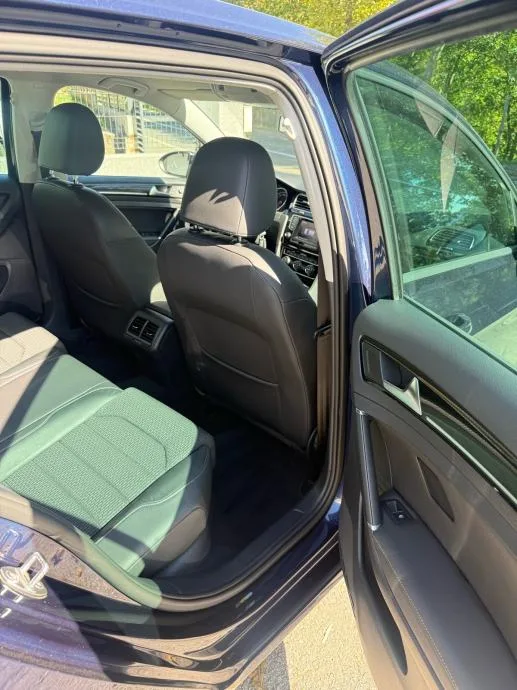VW Golf 7 2,0 TDI Highline *JAMSTVO 12 MJESECI* - slika 7