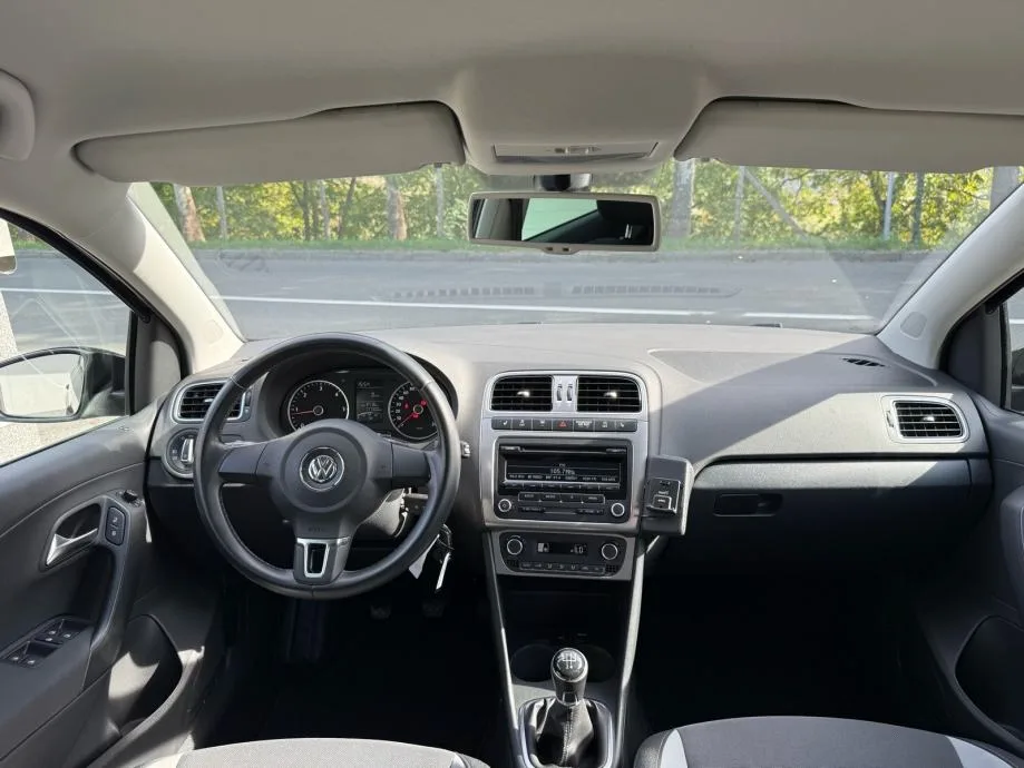 VW Polo 1,6 TDI Life - slika 10