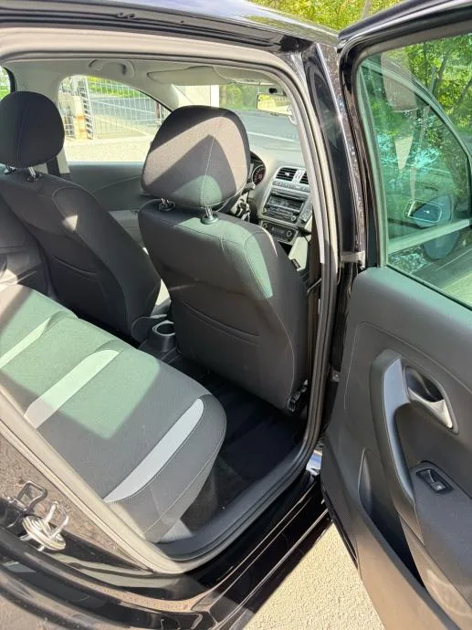 VW Polo 1,6 TDI Life - slika 8