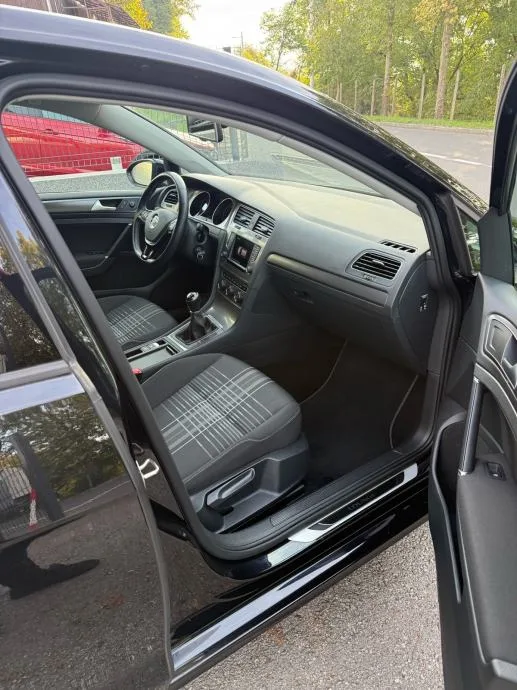 VW Golf 7 2,0 TDI Lounge *JAMSTVO 12 MJESECI* - slika 8