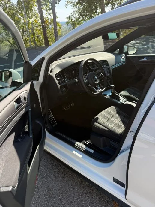 VW Golf 7 GTD Variant 2,0 TDI DSG *JAMSTVO 12 MJESECI* - slika 6