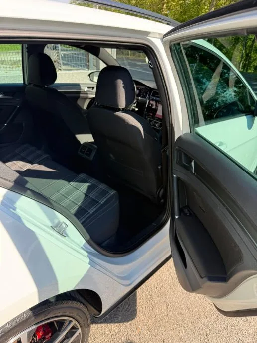 VW Golf 7 GTD Variant 2,0 TDI DSG *JAMSTVO 12 MJESECI* - slika 9